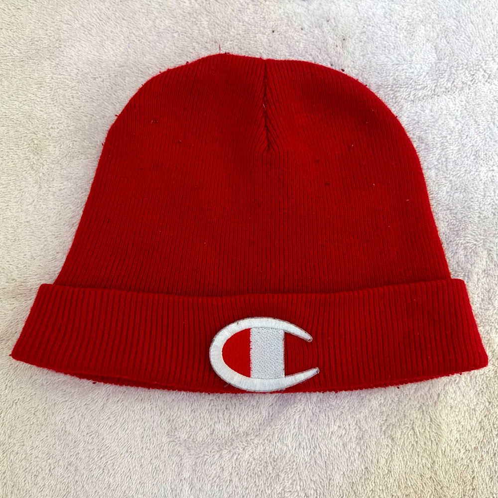 Champion beanie color red size one size fits a lot